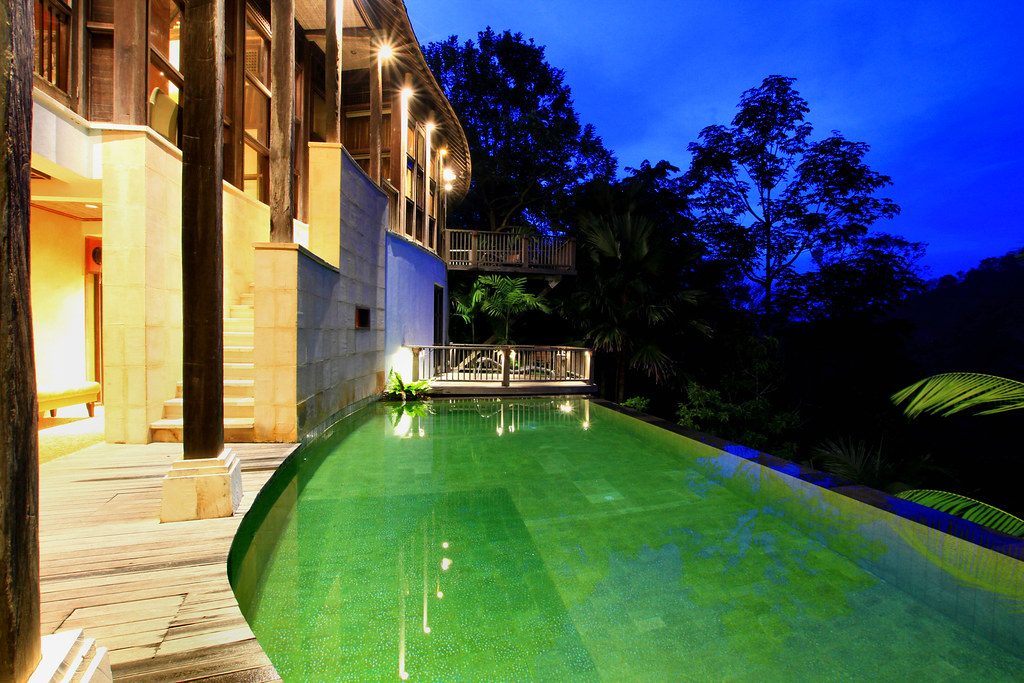 Three-bedroom chalet on the lagoon, contract transfer, Sahel Lagoons